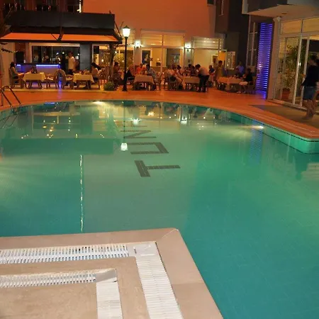 Kleopatra Tuna アパートホテル 3*