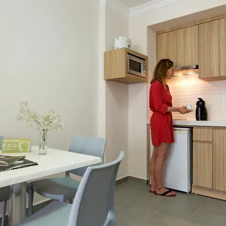 アパートホテル Kleopatra Tuna 3*