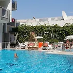 Kleopatra Tuna Aparthotel