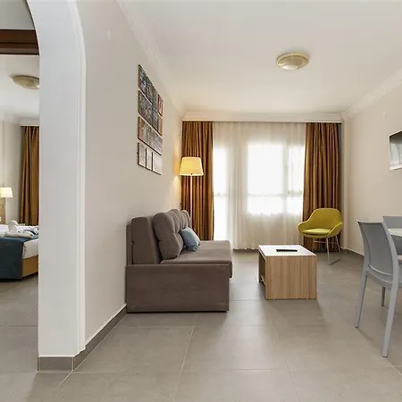 Hotel de apartamente Kleopatra Tuna 3*