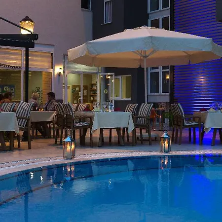 Kleopatra Tuna Lejlighedshotel 3*