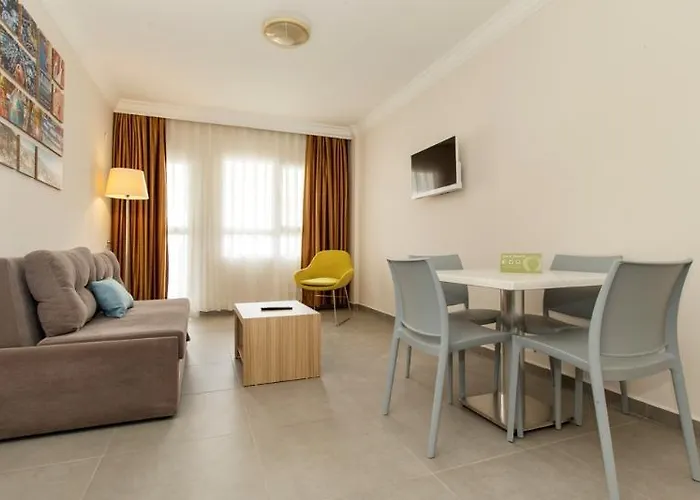 Kleopatra Tuna Aparthotel 3*