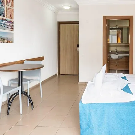 Kleopatra Tuna Apartmanhotel 3*