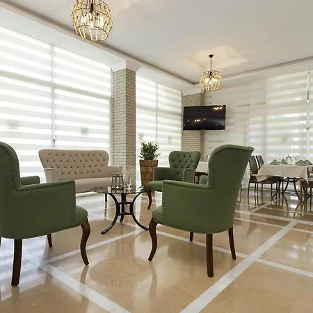 Aparthotel Kleopatra Tuna 3*